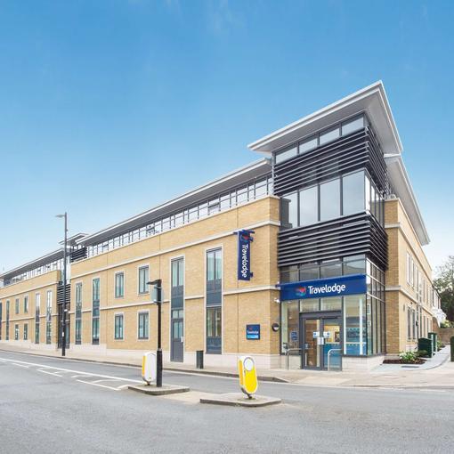 Travelodge London Richmond Central Exteriör bild