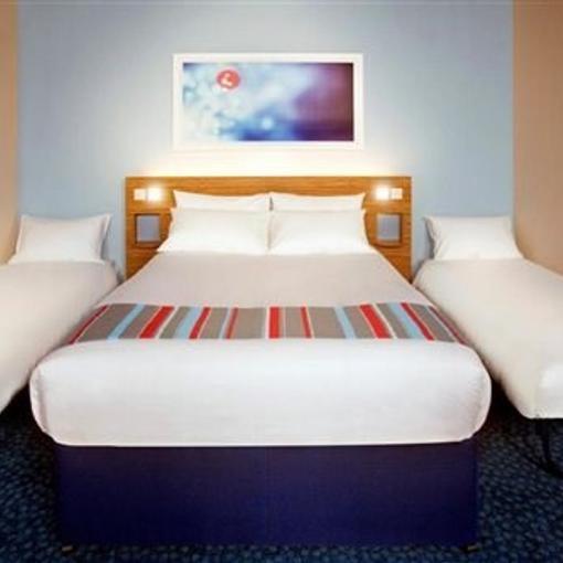 Travelodge London Richmond Central Exteriör bild