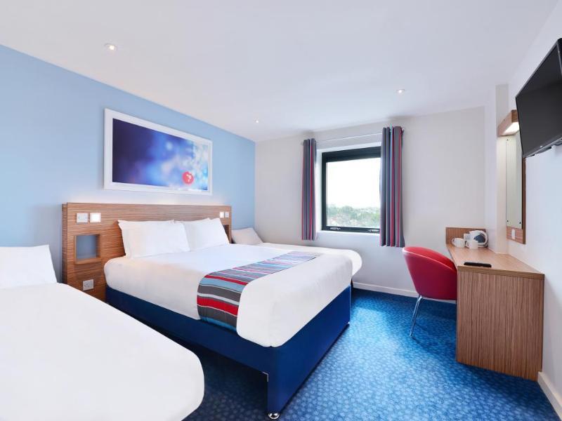 Travelodge London Richmond Central Exteriör bild